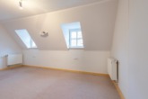 Zimmer 3 im DG Schlafzimmer - 184 m² Wfl. zzgl. 90m² Gewerbefläche - Leben und Arbeiten mitten in der Stadt !