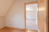 Zimmer 2 im DG Zugang zu Zimmer 3 - 184 m² Wfl. zzgl. 90m² Gewerbefläche - Leben und Arbeiten mitten in der Stadt !