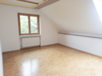 Zimmer 3 - Große Wohnung mit Balkon und Garage - Frei ab 01.11.2024